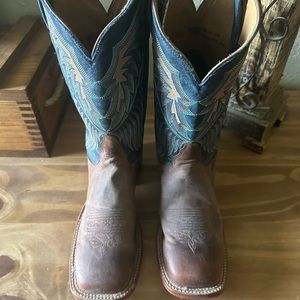 Tony llama women boots never worn 7.5